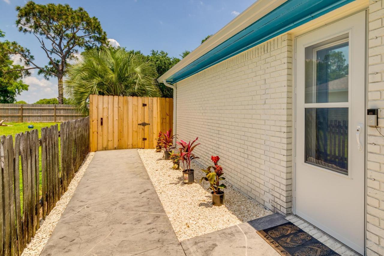 Gulf Breeze Vacation Rental For 2 With Pool Access! Kültér fotó